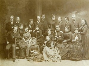 De eerste dramatische theatergroep in Warschau (Polen) door Unknown photographer