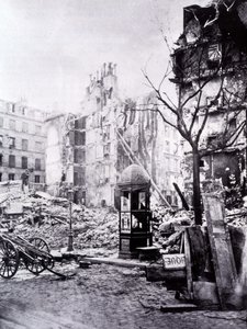 De grote werken van Parijs: de hoek van Rue Royal en Rue du Fbg St Antoine door Unknown photographer