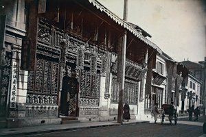 Uitzicht op gebouwen langs een weg in China