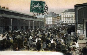 Zicht op de Grote Markt in Rouen, Seine maritime, Normandië (De markt in Rouen, Normandië) Ansichtkaart begin 20e eeuw door Unknown photographer