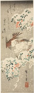 Mussen fladderen rond met sneeuw bedekte Nandina terwijl er meer sneeuw valt door Utagawa Hiroshige