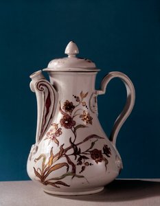 Porseleinen pot uit de 18e eeuw Venetiaanse School, Parijs, Decoratieve Kunsten door Venetian School
