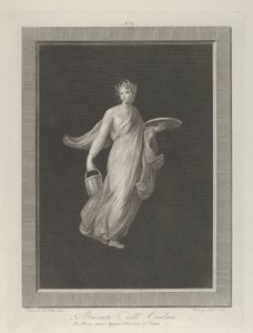 Een deels naakte bacchante met een schijf in haar opgeheven linkerhand en een emmer, ca. 1795-1820