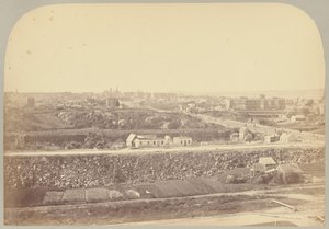 Pl. XVII. Panoramisch uitzicht west van het museum