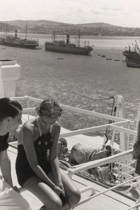 Een koppel aan boord van het cruiseschip 