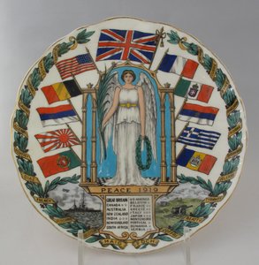 Overwinningsplaat Vrede 1919 door W. H. Goss