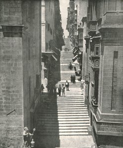 Een steile straat in Valletta, Malta, 1895