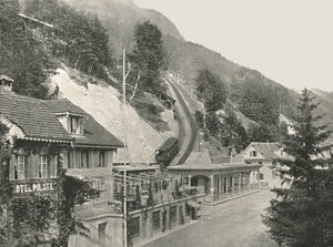 Startpunt van de Pilatus-spoorweg, Alpnachstad, Zwitserland, 1895
