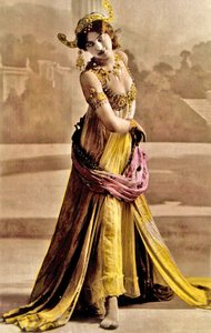 Mata Hari door Walery (1863 1935)