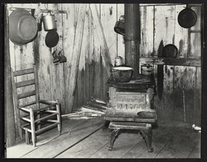 Boerenkeuken in Alabama bij Moundville door Walker Evans