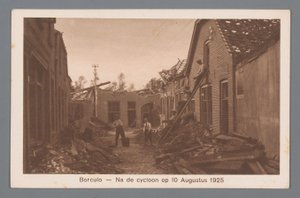 Borculo -- Na de cycloon op 10 augustus 1925 door Weenenk and Snel
