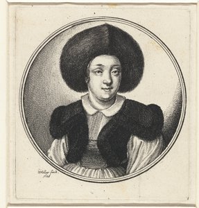 Vrouw met bontmuts