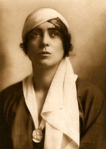 Lady Constance Stewart Richardson, ca. 1913 door White Studios