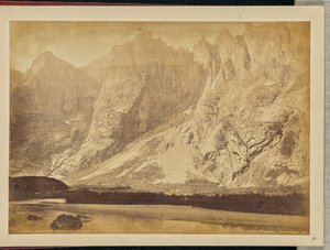 De Trolltinderne, Romsdal door Wiliam Dobson Valentine