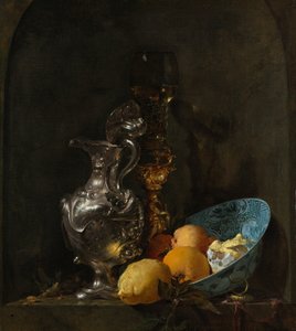Stilleven met een zilveren kan en een porseleinen kom