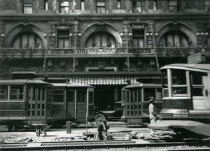 Hotel Astor, ca. 1910-21 door William Davis Hassler