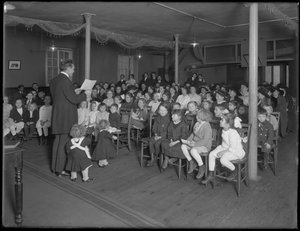 Zondagschoolklas in de Baptistenkerk op 235 E. 83rd Street, New York City, 27 februari 1916