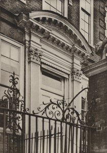 Deur, North Pallant, Chichester door William Galsworthy Davie