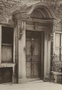 Deur, Stamford, Northants (zw/w foto) door William Galsworthy Davie