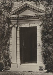 Deur, De Pastorie, Hailsham, Sussex (zw/w foto) door William Galsworthy Davie