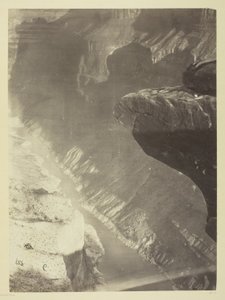 Uitzicht naar het zuiden in de Grand Cañon, Colorado River, Sheavwitz Crossing door William H. Bell