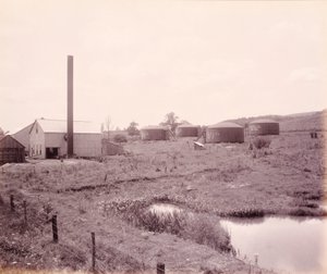 Oliepompstation, bij Athene, voor de Lehigh Valley Railroad door William H. Rau