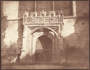 Een oude deur in Magdalen College, Oxford,april 1843 (foto) door William Henry Fox Talbot