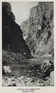Canyons van Colorado: Canon van de Grand River, Bij Glenwood Springs, Tonend Tunnel