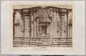 Kirwuttee, een tempel, India door William Henry Pigou