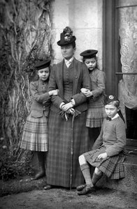 Prinses Louise Margaret van Pruisen 1860-1917, Hertogin van Connaught en Strathearn, 1893