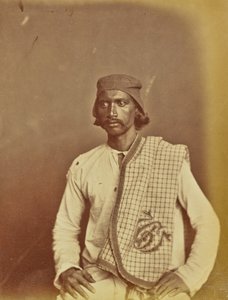 [Portret van een man]. door Willoughby Wallace Hooper