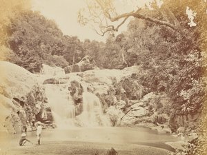 [Waterval] door Willoughby Wallace Hooper