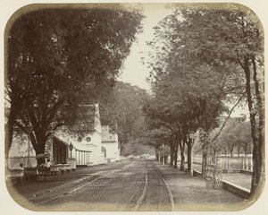Gezicht te Rijswijk in Batavia door Woodbury and Page