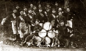 Fanfare van het 122e Franse infanterieregiment tijdens de Eerste Wereldoorlog van 14-18 door . .