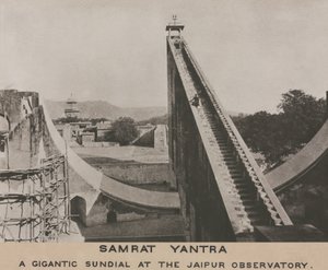 Samrat Yantra bij Jaipur Observatorium, India door Frederick (attr. to) Barnard