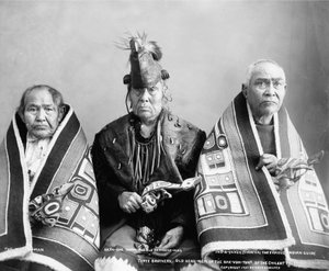 Drie broers, oude stamhoofden van de Kak-Von-Tons van de Chilkat-stam, ca.1907