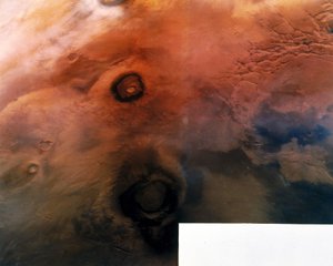 Vulkanen op het oppervlak van de planeet Mars door Frederick (attr. to) Barnard