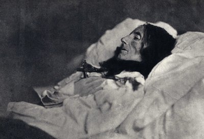 Portret van de dichteres Marcelline Desbordes Valmore (1786-1859) op haar sterfbed. Fotografie door Felix Tournachon alias Nadar (1820-1910) in 1859. Afdruk door Victor Tournachon, vader van Nadar, eind 19e eeuw. door Nadar