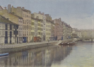 Bayonne, Een kade van de Nive door (after) French Photographer