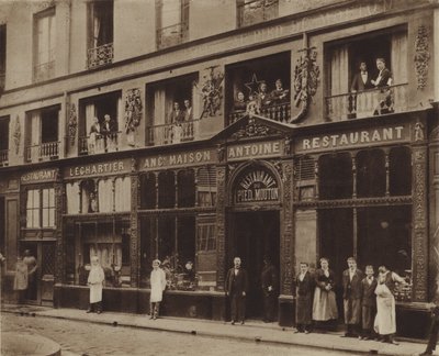 Het restaurant du Pied-de-Mouton, rue Vauvilliers door (after) French Photographer