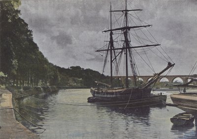 De oevers van de Blavet, in Hennebont door (after) French Photographer