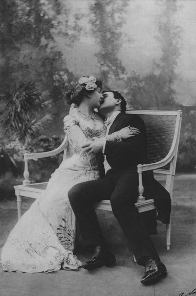 Louise Bignon en Severin door (after) French Photographer