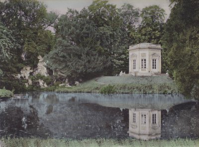 Park van het Petit Trianon, Muziekpaviljoen door (after) French Photographer