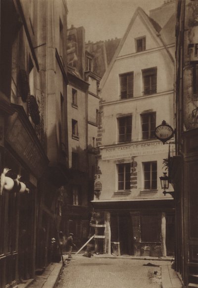 Rue Pirouette en rue Mondetour door (after) French Photographer