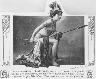 Mata Hari in een oorlogsdans, begin 20e eeuw door A. Bert