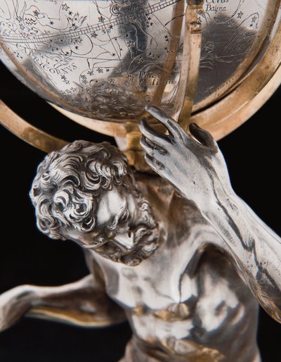 Twee uitzonderlijke aardse en hemelse globes, ondersteund door Hercules en Atlas, Augsburg, 1697-99 door Abraham Drentwett