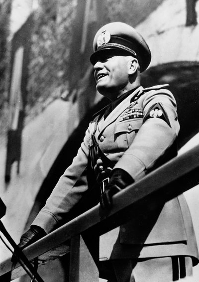 Benito Mussolini door Achille Villani
