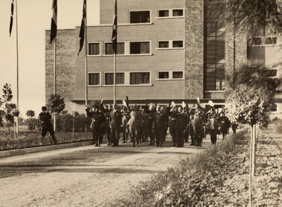Inhuldiging van de gebouwen van het Koninklijk Vliegveld 
