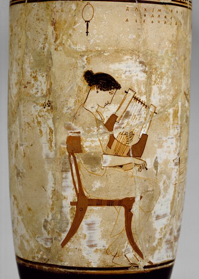 Attische wit-grond lekythos met afbeelding van vrouwelijke muzikanten, 5e eeuw v.Chr. door Achilles Painter