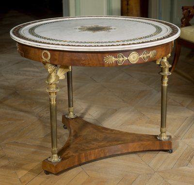 Kunst Frankrijk Gueridon heeft marmeren blad geschilderd rond 1800 - 1804 door Adam (attr. to) Weisweiler